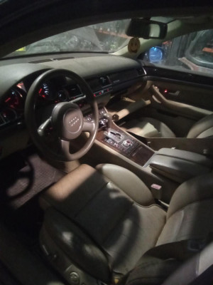 AUDI A8 (4E)