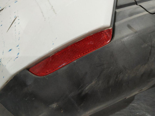  PARAGOLPES TRASERO RENAULT CLIO IV 