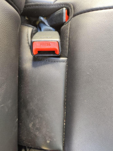 ENGANCHE CINTURON TRASERO CENTRAL KIA NIRO (SG2) 