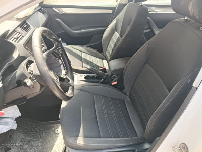 SKODA OCTAVIA COMBI (5E5)