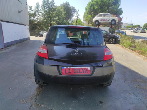 RENAULT MEGANE II BERLINA 5P — автомобиль-донор на запчасти 