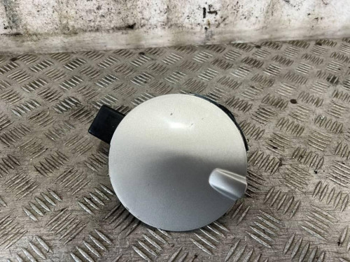 TAPA EXTERIOR COMBUSTIBLE 