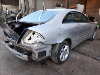 MERCEDES-BENZ CLK (BM 209) COUPE