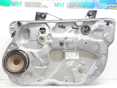 ELEVALUNAS DELANTERO DERECHO Volkswagen POLO IV (9N3) 