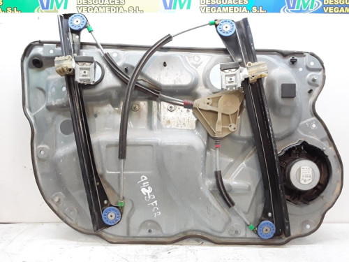 ELEVALUNAS DELANTERO DERECHO Volkswagen POLO IV (9N3) 