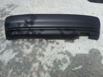 PARAGOLPES TRASERO