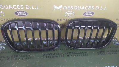 REJILLA DELANTERA