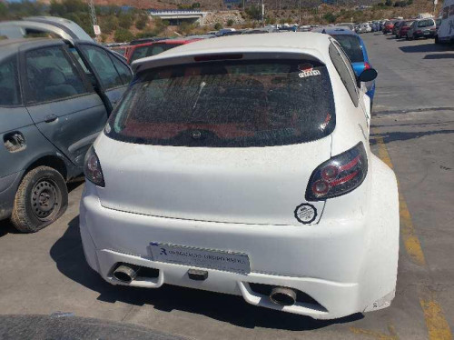 PEUGEOT 206 — vehículo donante para recambios 