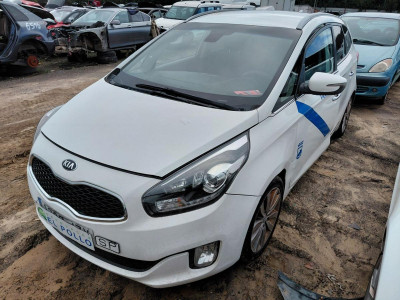 KIA CARENS (RP)