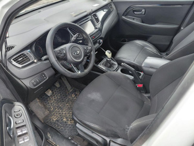 KIA CARENS (RP)