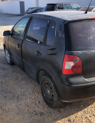 VOLKSWAGEN POLO IV (9N1) — vehículo donante para recambios 