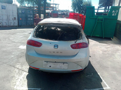 SEAT LEON (1P1)