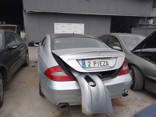MERCEDES-BENZ CLS (BM 219) — vehículo donante para recambios 