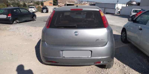 FIAT GRANDE PUNTO (199) — vehículo donante para recambios 