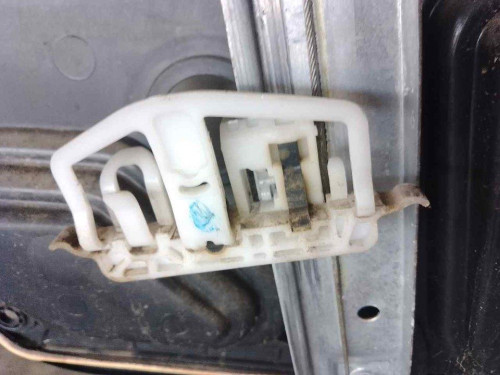 ELEVALUNAS DELANTERO DERECHO Ford FIESTA (CBK) 