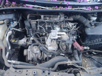 TOYOTA COROLLA (E15)