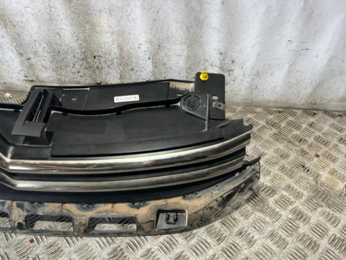 PARAGOLPES DELANTERO 