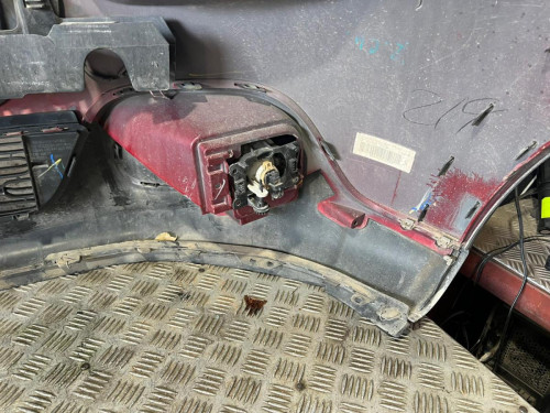 PARAGOLPES DELANTERO 