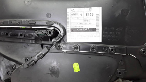 GUARNECIDO PUERTA TRASERA DERECHA VOLKSWAGEN POLO V (6R1) 