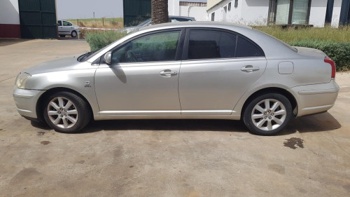  Toyota Avensis Berlina (T25)(2003->) SIN IDENTIFICAR 