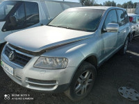 VOLKSWAGEN TOUAREG (7LA)