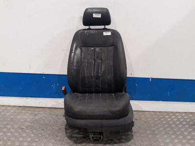 ASIENTO DELANTERO IZQUIERDO