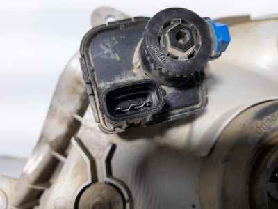 FARO DERECHO, ISUZU, D-MAX
