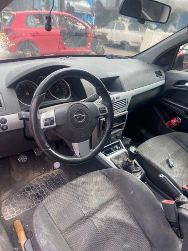  OPEL ASTRA H BERLINA 
