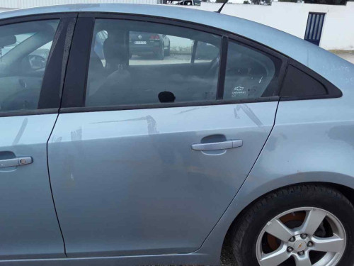 PUERTA TRASERA IZQUIERDA Chevrolet CRUZE 
