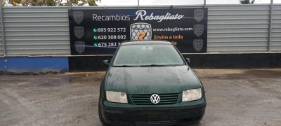 VOLKSWAGEN BORA BERLINA (1J2)(1998)
