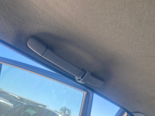 ASIDERO TECHO TRASERO IZQUIERDO Kia RIO (BC) 