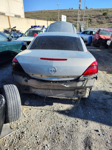 OPEL ASTRA H TWIN TOP de segunda mano