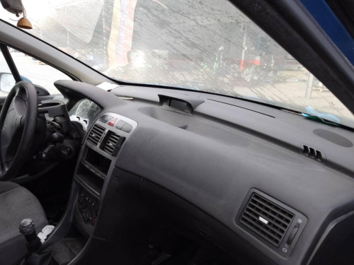 PEUGEOT 307 (S1)(04.2001) — автомобиль-донор на запчасти 