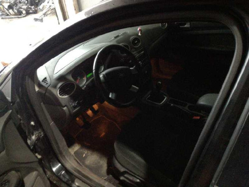 FORD FOCUS BERLINA (CAP) — vehículo donante para recambios 