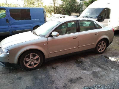 AUDI A4 BERLINA (8E)