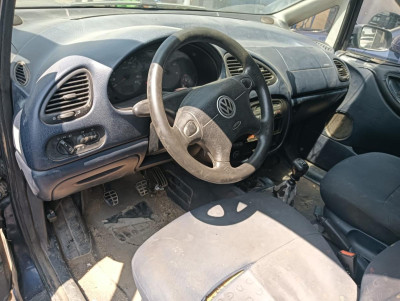 VOLKSWAGEN SHARAN (7M8)