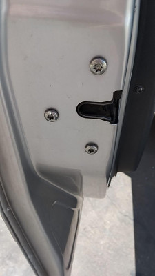 CERRADURA PUERTA DELANTERA IZQUIERDA Opel Corsa D (2006->)