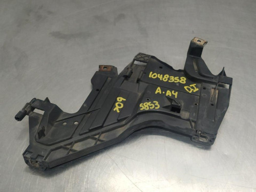  SOPORTE FARO IZQUIERDO AUDI A4 BERLINA (8K2) 