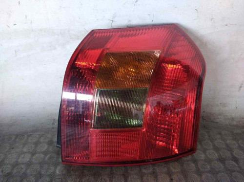 PILOTO TRASERO DERECHO TOYOTA COROLLA (E12) 