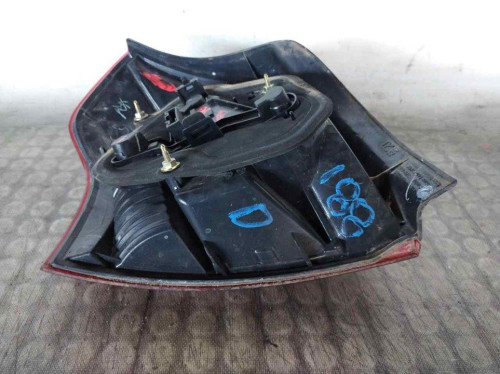 PILOTO TRASERO DERECHO TOYOTA COROLLA (E12) 