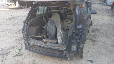 SKODA FABIA (5J2)
