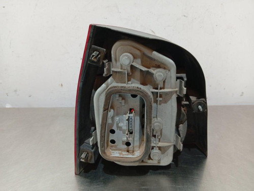  PILOTO TRASERO DERECHO Volkswagen POLO IV (9N1) 