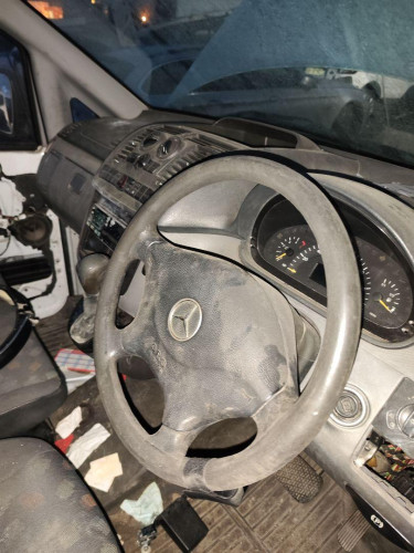 VOLANTE Mercedes-Benz VITO FURGÓN (639) 