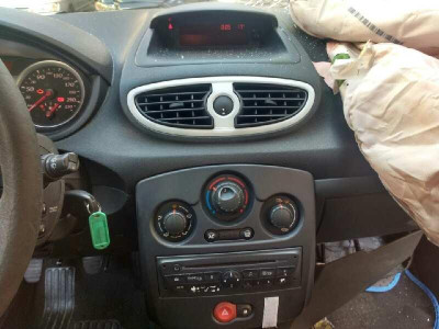 RENAULT CLIO III