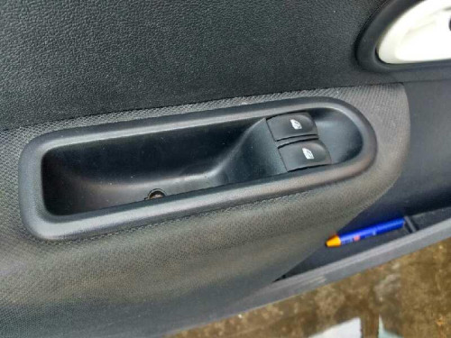  RENAULT CLIO III 