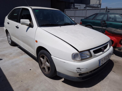 SEAT CORDOBA BERLINA (6K2)