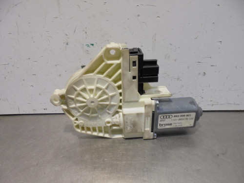 MOTOR ELEVALUNAS DELANTERO IZQUIERDO Audi A4 AVANT (8K5) 