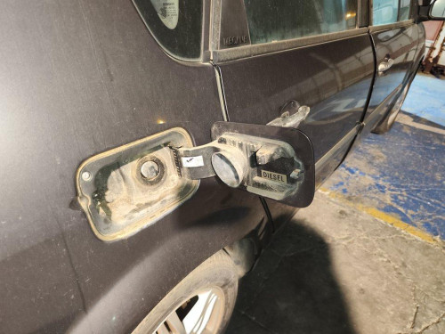 TAPA EXTERIOR COMBUSTIBLE RENAULT SCENIC II (JM) 