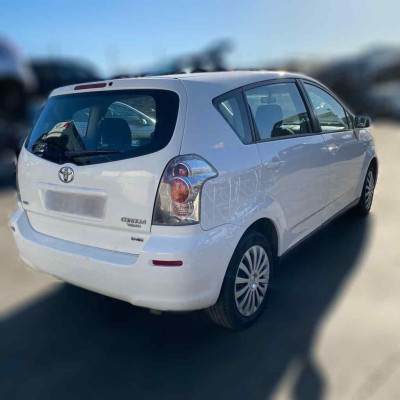 TOYOTA COROLLA VERSO (R1)