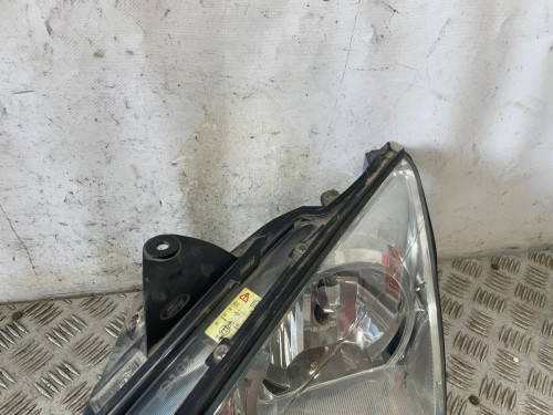  FARO IZQUIERDO 